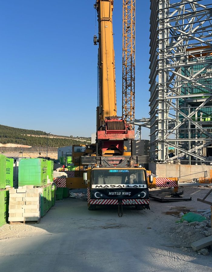 Uşak ve çevresinde 7 gün 24 saat kesintisiz hizmet vererek müşterilerimizin her zaman yanında olmayı hedefliyoruz.