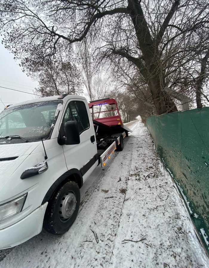 Uşak ve çevresinde 7 gün 24 saat kesintisiz hizmet vererek müşterilerimizin her zaman yanında olmayı hedefliyoruz.
