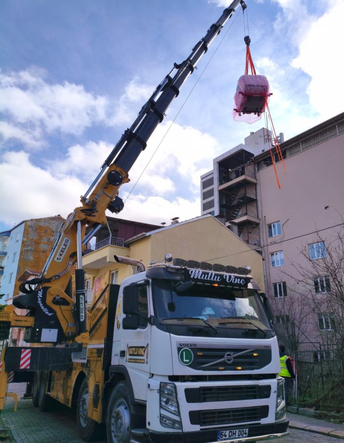 Uşak ve çevresinde 7 gün 24 saat kesintisiz hizmet vererek müşterilerimizin her zaman yanında olmayı hedefliyoruz.