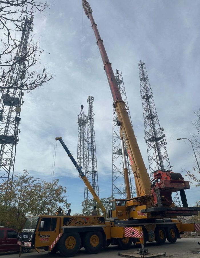 Uşak ve çevresinde 7 gün 24 saat kesintisiz hizmet vererek müşterilerimizin her zaman yanında olmayı hedefliyoruz.
