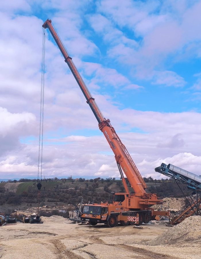 Uşak ve çevresinde 7 gün 24 saat kesintisiz hizmet vererek müşterilerimizin her zaman yanında olmayı hedefliyoruz.